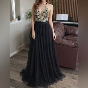 LUXXEL Black with Gold Accent Long Gown Size Medium